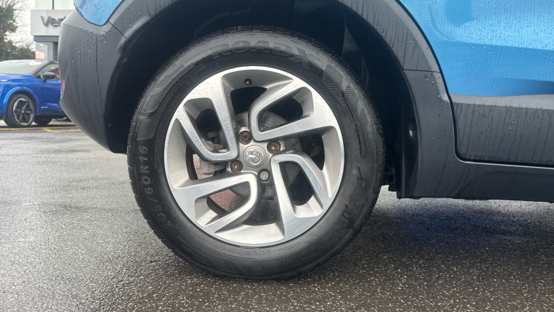 Vauxhall Crossland X 1.2T [110] Tech Line Nav 5dr [Start Stop] Auto Petrol Hatchback